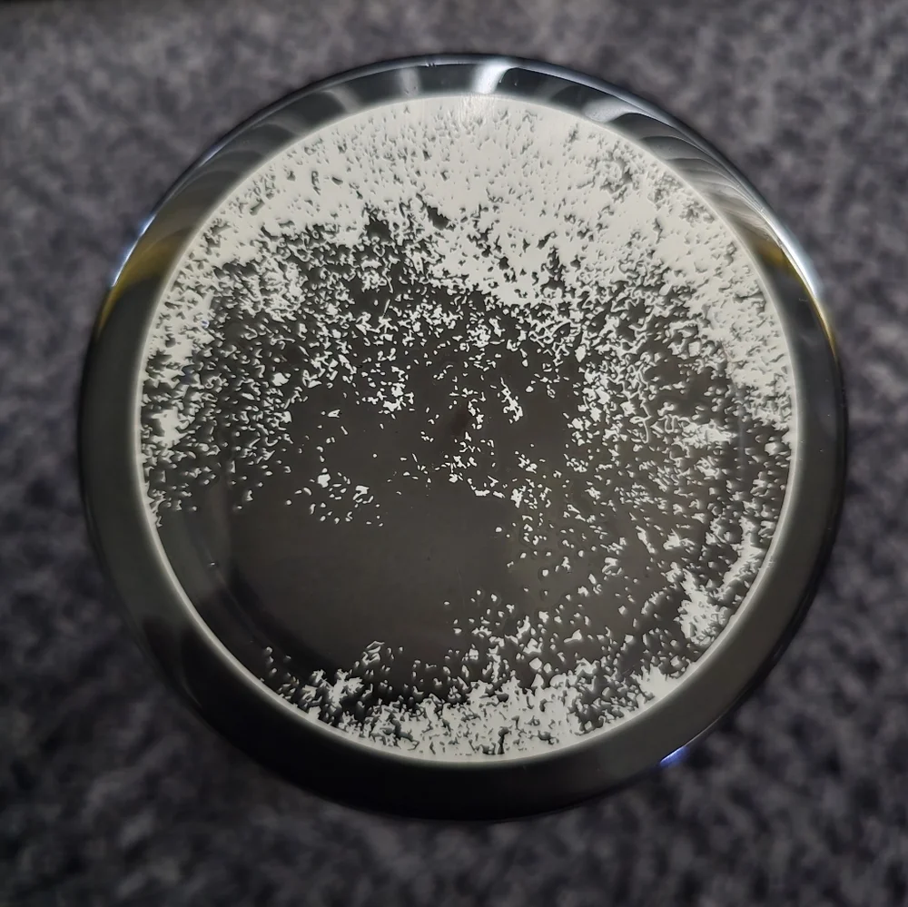 Black Magic Scented Candle - Black Glass Jar Candle Lyght - Picture 4 of 5